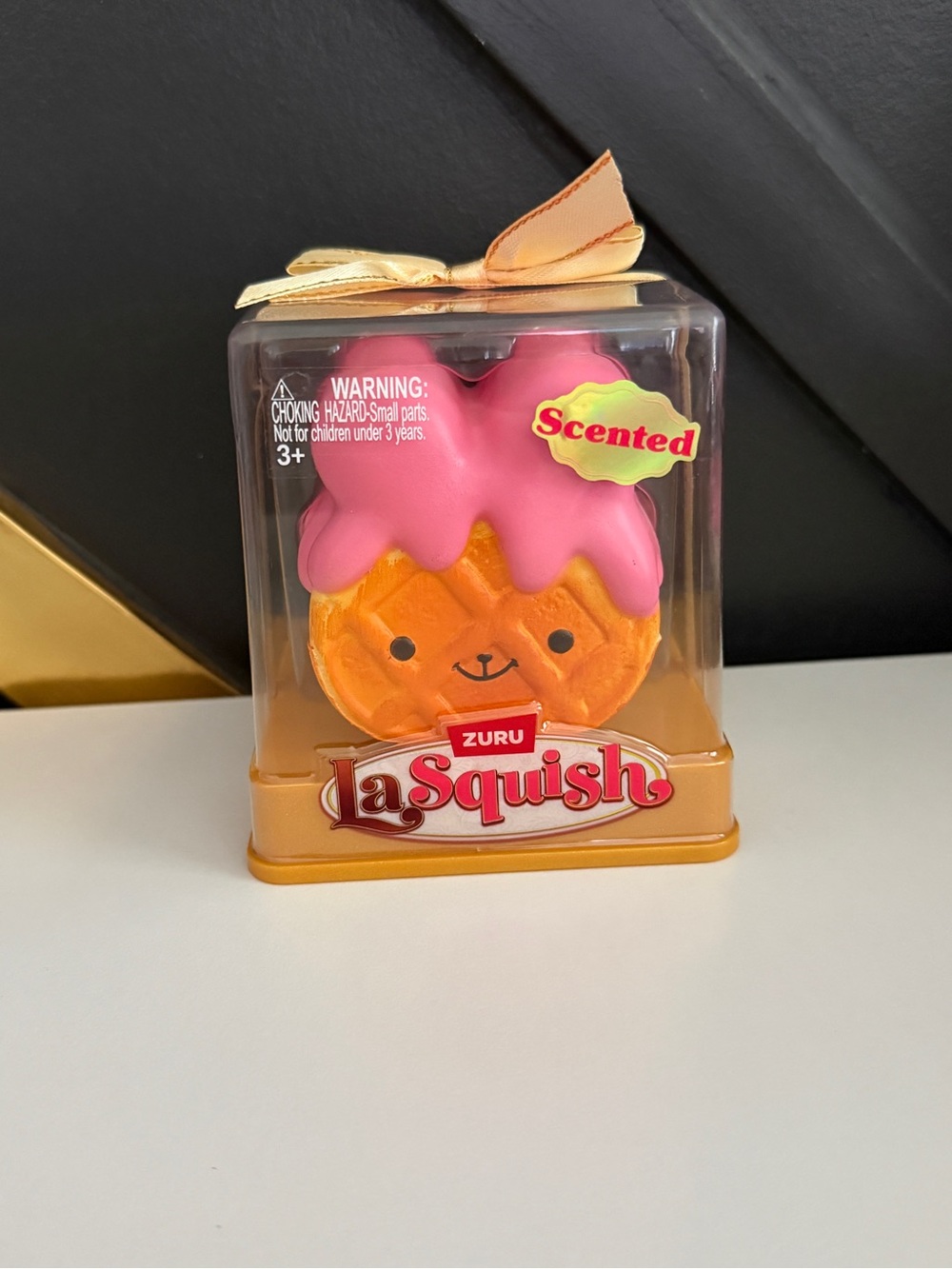 Zuru Scented Orange Cream Bakery Squishy